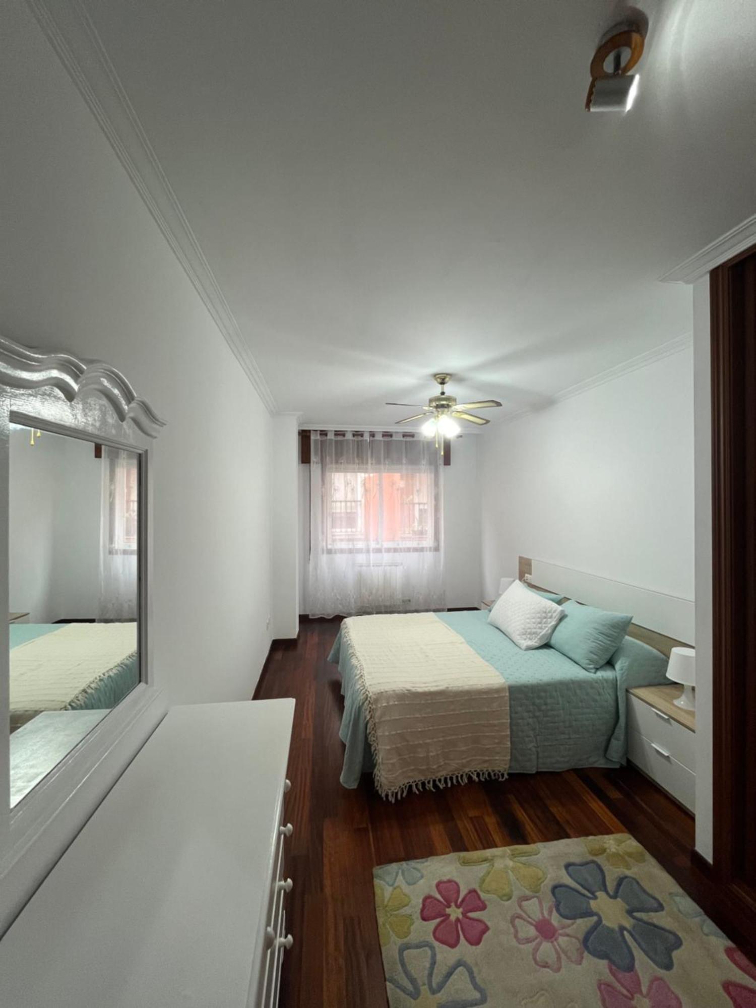Apartamento Xacobe Grove, 120 Metros Totalmente Equipado, Luminoso, Centrico Y Con Plaza De Garaje O Grove Ngoại thất bức ảnh