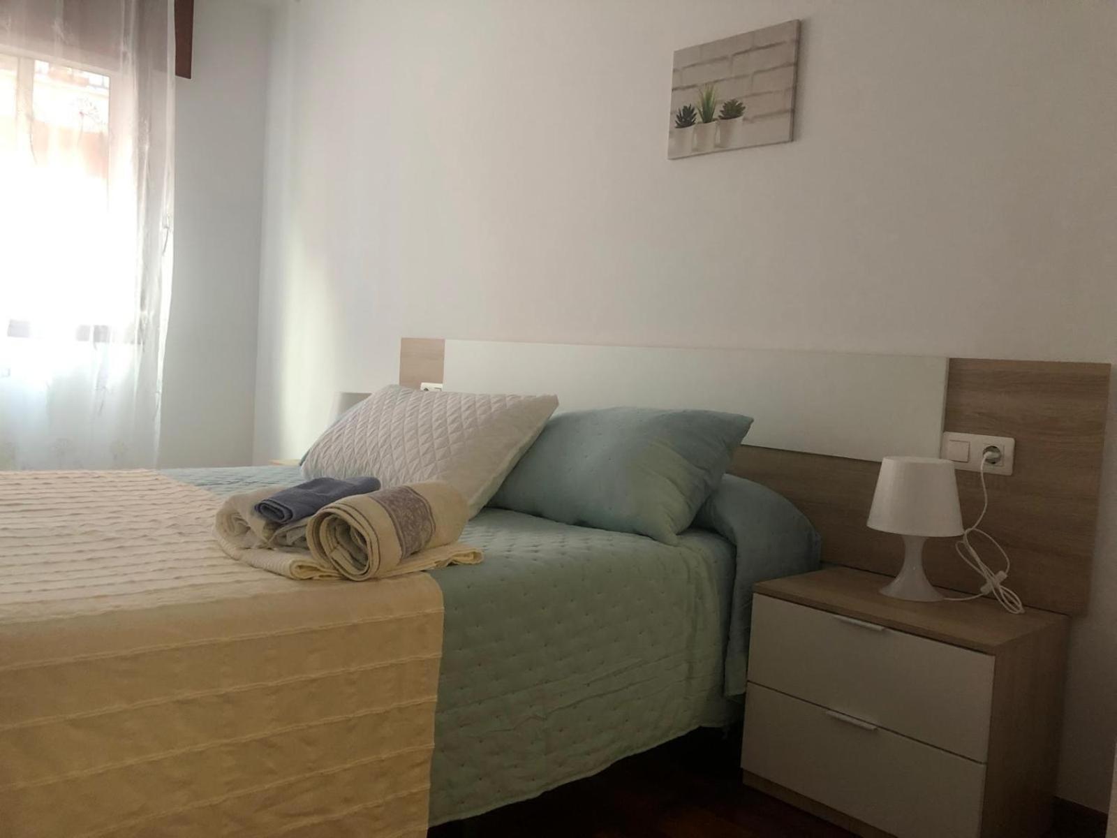 Apartamento Xacobe Grove, 120 Metros Totalmente Equipado, Luminoso, Centrico Y Con Plaza De Garaje O Grove Ngoại thất bức ảnh